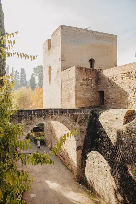 imagen de como llegar a la alhambra de granada